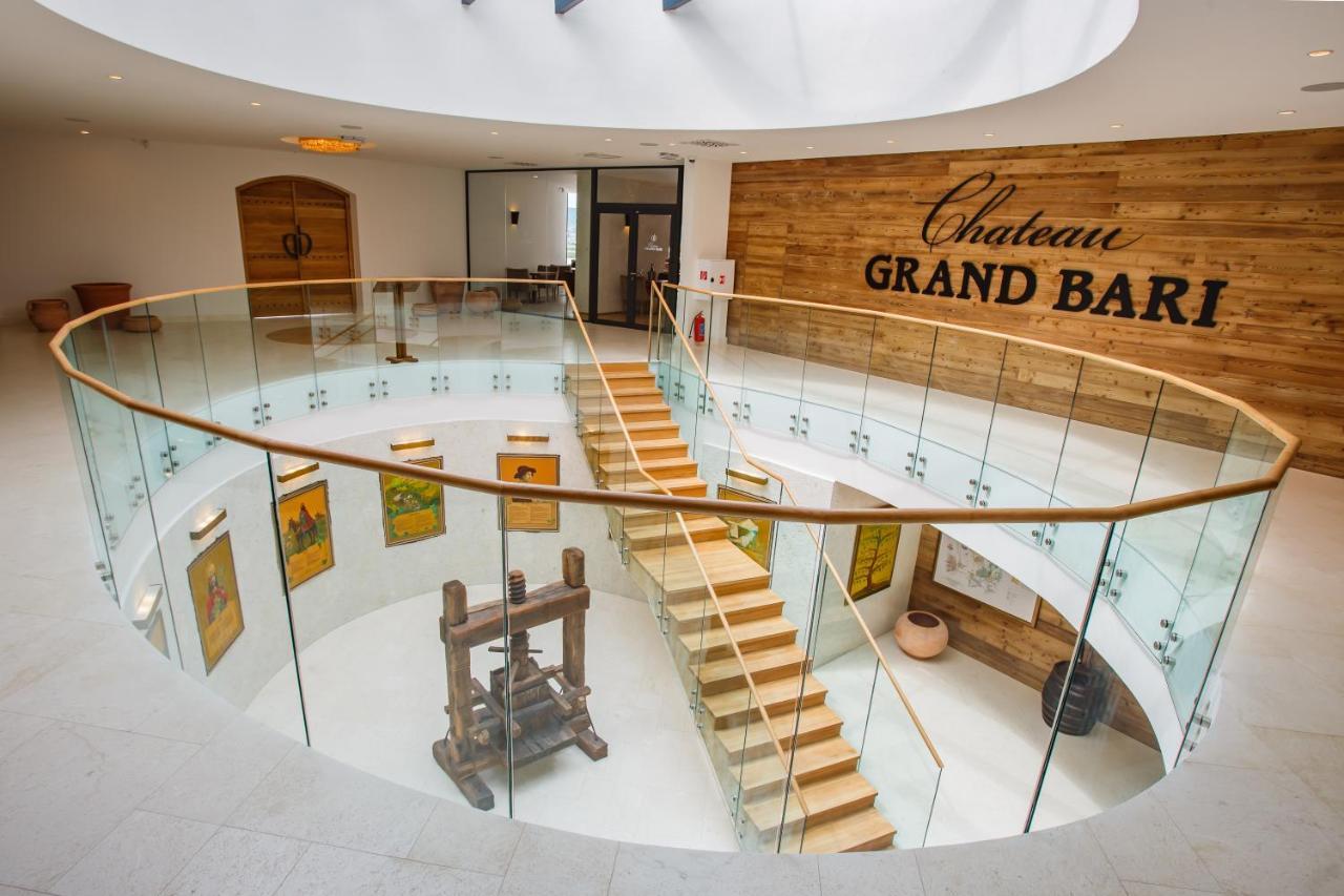 Отель Chateau Grand Bari Bara Экстерьер фото