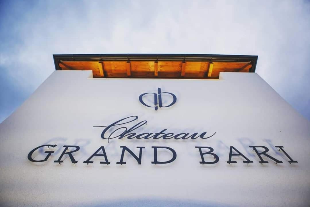 Отель Chateau Grand Bari Bara Экстерьер фото
